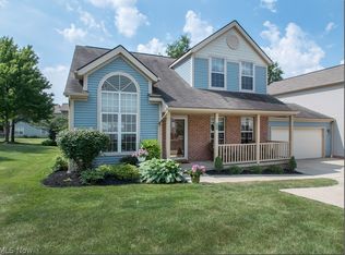 8683 Foxwood Cir, Macedonia, OH 44056