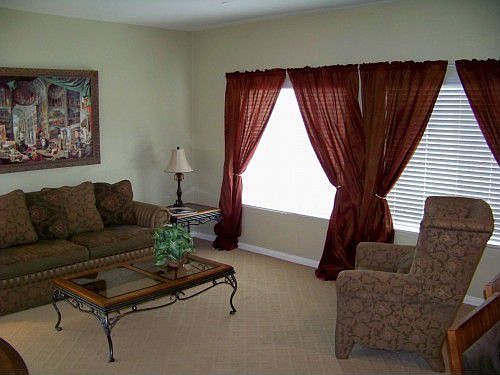 4th image of 262 Garcia Dr