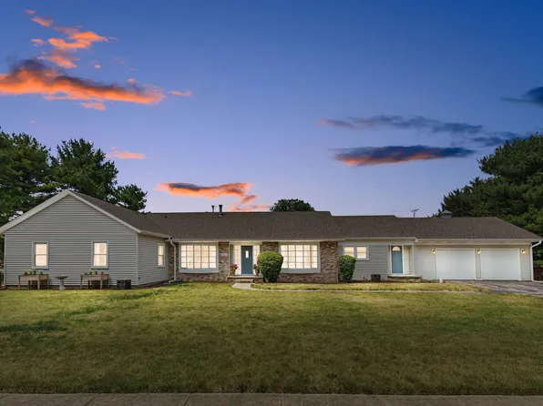 411 Pilot Dr, Herscher, IL 60941