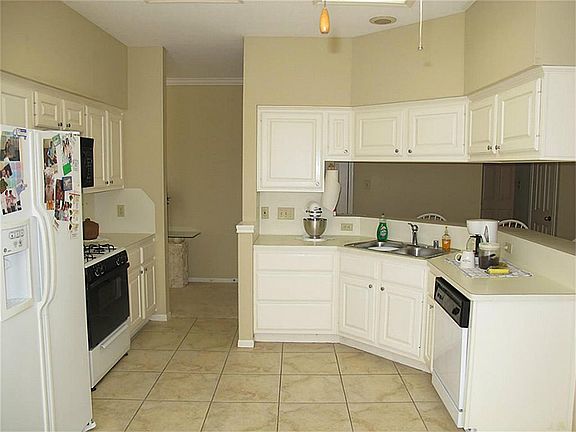 3rd image of 14403 Fair Knoll Way