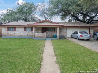 312 Lantana Ln, Pleasanton, TX 78064