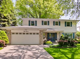 111 S Kenilworth Ave, Mount Prospect, IL 60056