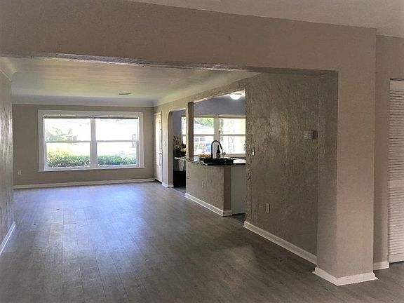 4th image of 4119 24th Ave S