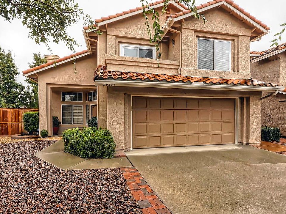 1st image of 39345 Calle San Clemente