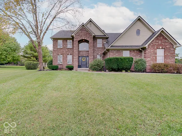 4899 Brentridge Pl, Greenwood, IN 46143