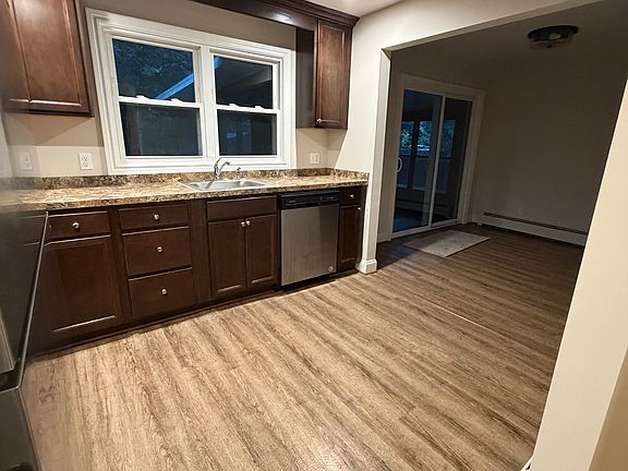 2nd image of 8441 Transit Rd