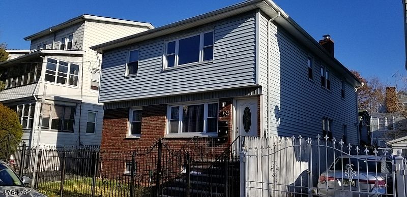 1st image of 122-124 Isabella Ave