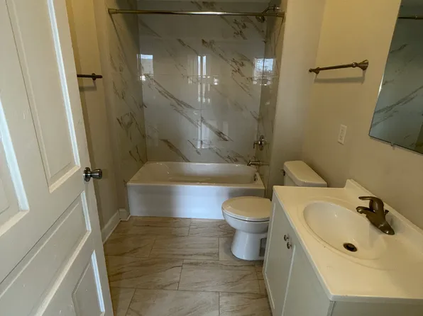 (undisclosed Address), Milwaukee, WI 53212