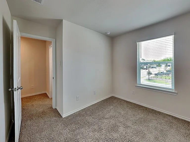 316 Arbor Dr — Photo 10
