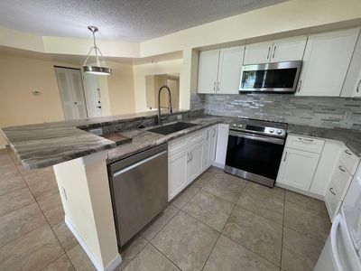 1180 Wildwood Lakes Blvd APT 104, Naples, FL, 34104
