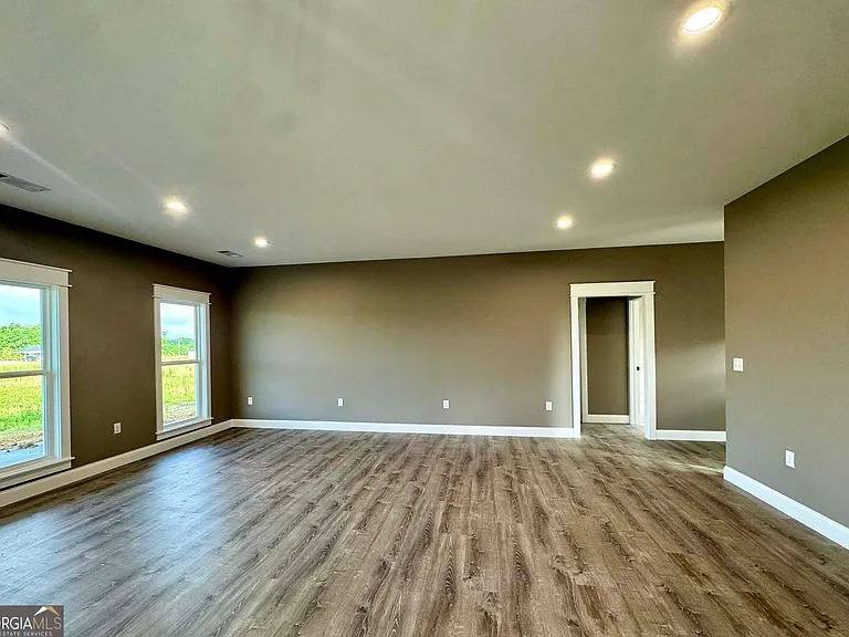 1247 Mark Wood Rd — Photo 9