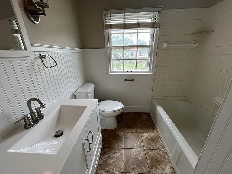 1197 SW Oakley Ave #B — Photo 8