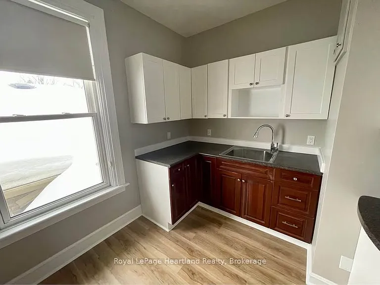 38 Ontario St — Photo 5