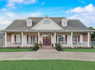 2100 Lakeridge Cir, Ennis, TX 75119