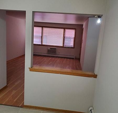 4th image of 5535 W Edmunds St Frnt 1B