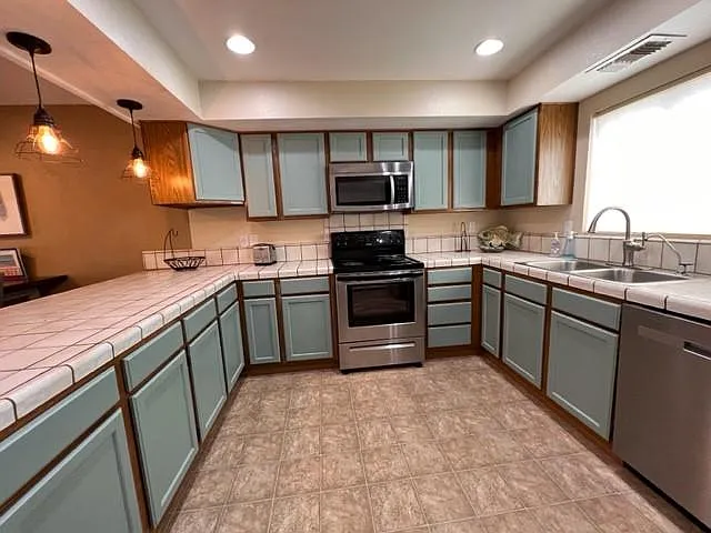 201 Riverfront Dr #9 — Photo 13