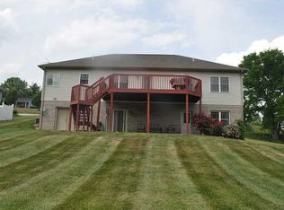 512 W Prancer Dr S, Santa Claus, IN 47579