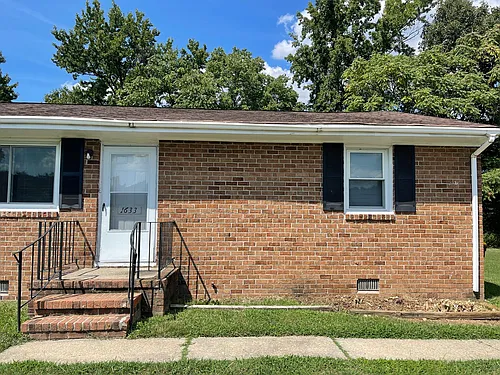1633 N Valor Dr Photo 1