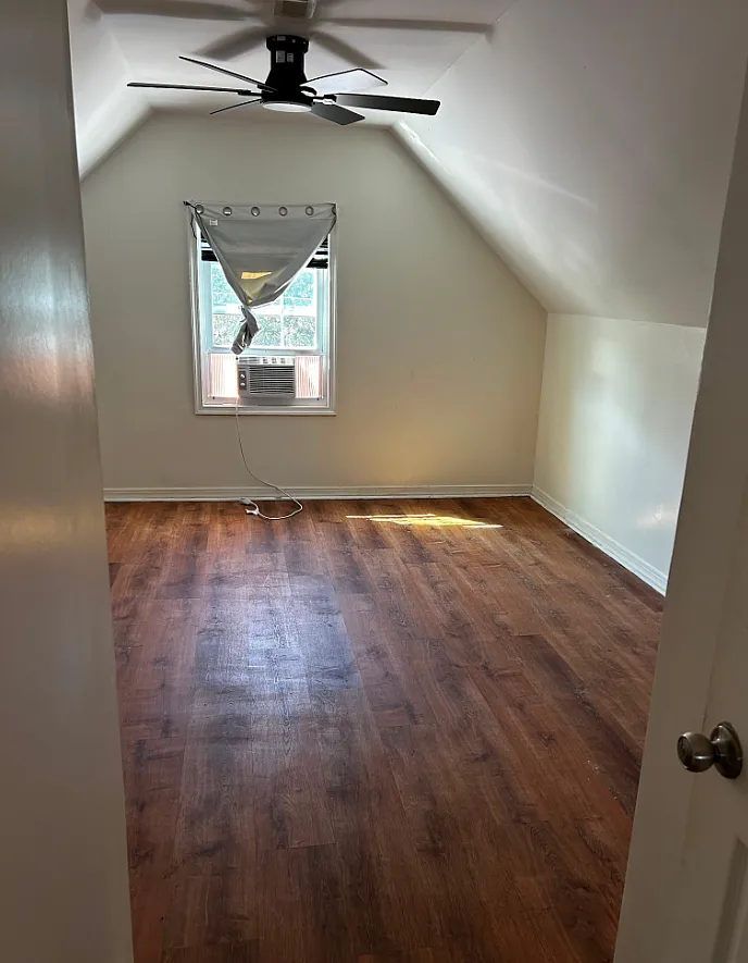1 bed, 2000 sqft, $650 — Photo 2