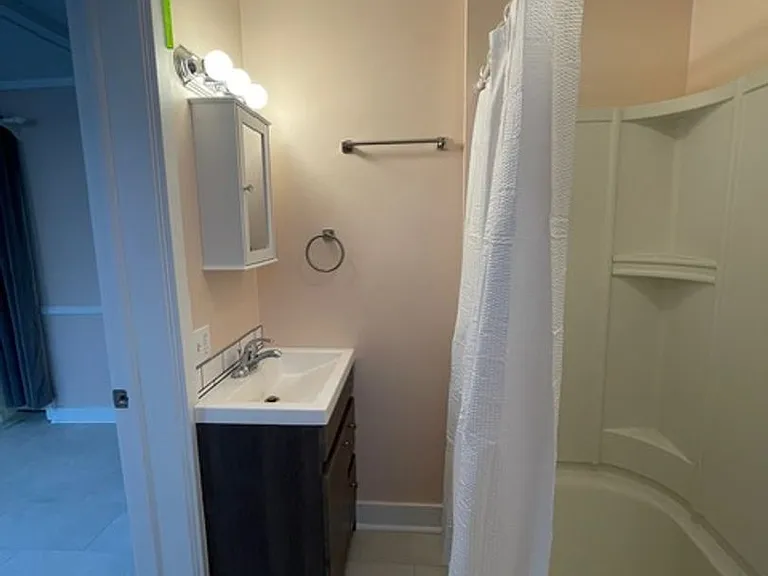 630 4th St NW — Photo 13