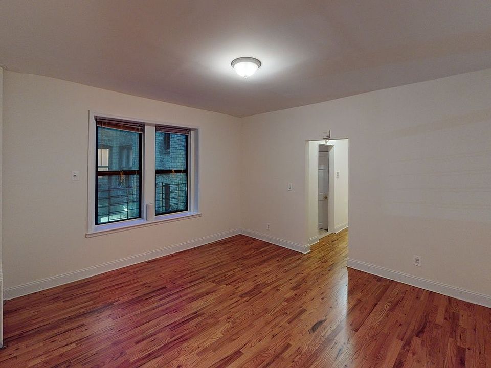 1st image of 497 W 182nd St APT 1C