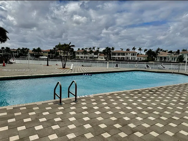 1500 S Ocean Dr #3I — Photo 13
