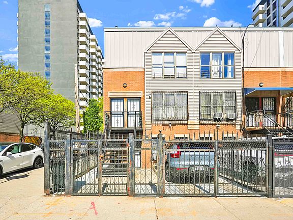 3rd image of 2001 Prospect Ave #1