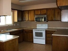 3rd image of 18635 Alice Ct