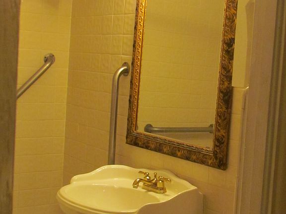 4th image of 2284 Hawick Ln