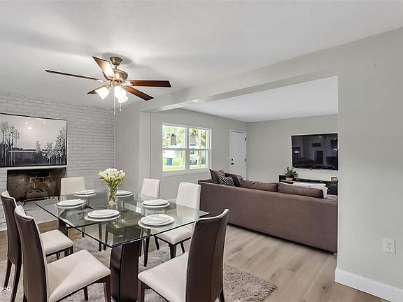 3rd image of 507 8TH STREET SE