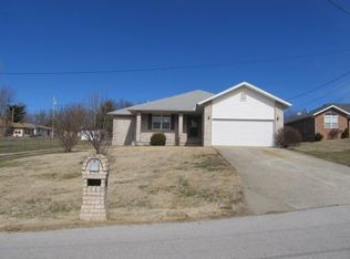 312 E Lakeview Dr, Walnut Grove, MO 65770
