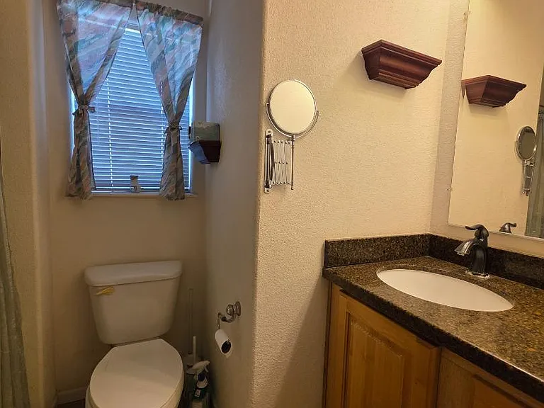 Unit Photo