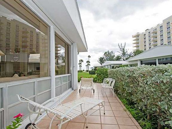 4th image of 1100 S Ocean Blvd #7D