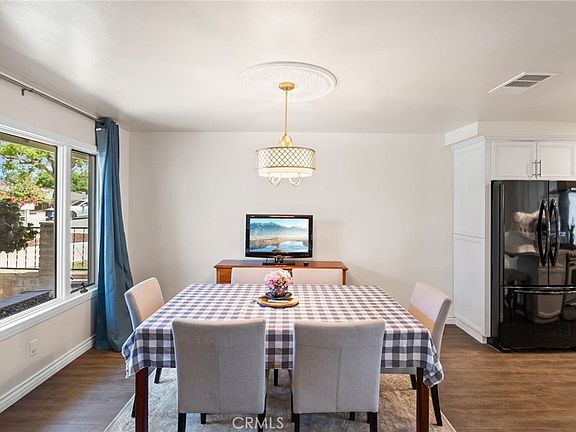 3rd image of 1510 Pamela Cres