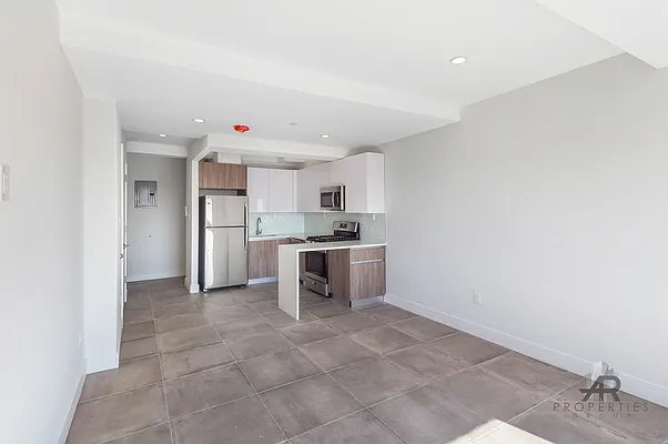 Rented by A&R Properties Group LLC | media 6