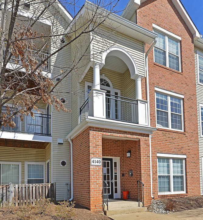 1st image of 4140 Fountainside Ln Suite D204