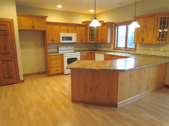 4th image of 4325 Briarwood Dr