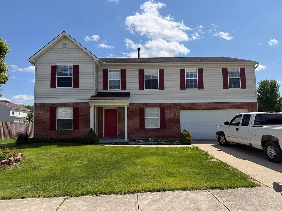 4 bed, 2900 sqft, $2,425 — Photo 1