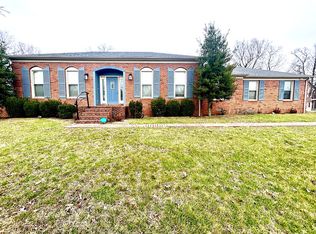 2000 Lakeview Dr, Madisonville, KY 42431