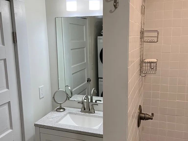 406 Rose St #1 — Photo 7