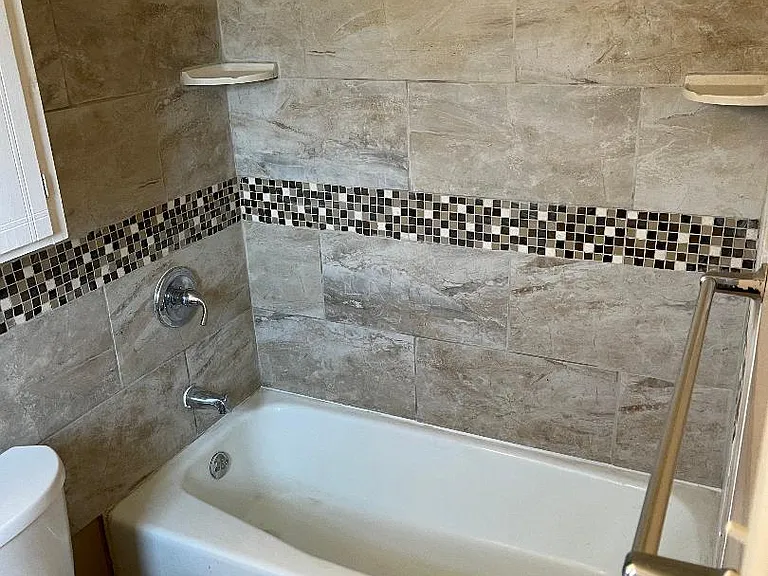 410 Justice Ave — Photo 28