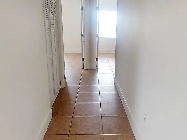 300 State St E #324 — Photo 13