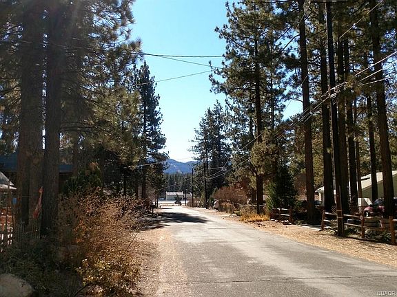5th image of 929 Tinker Bell Ave