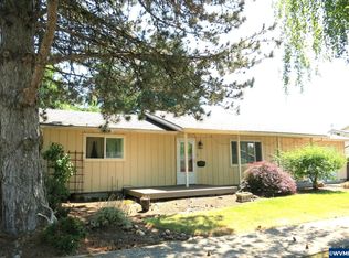 737 S 4th St, Independence, OR 97351