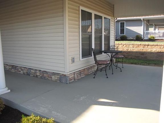 5th image of 8119 Golden Oak Ln