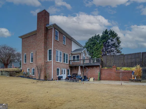 1435 Barrett Place Ln, Lawrenceville, GA 30043
