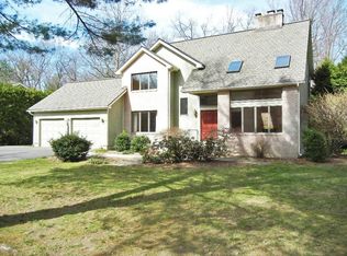 50 Ladyslipper Ln, Northampton, MA 01062