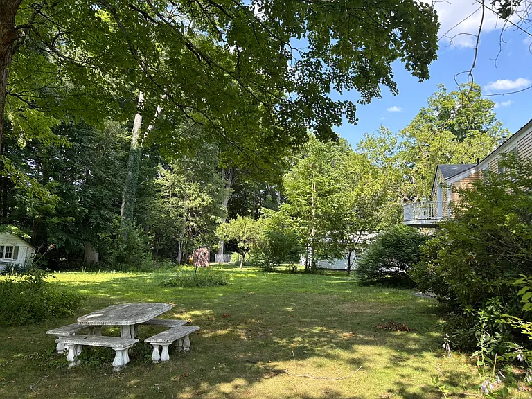 15 Ridgewood Ave — Photo 6