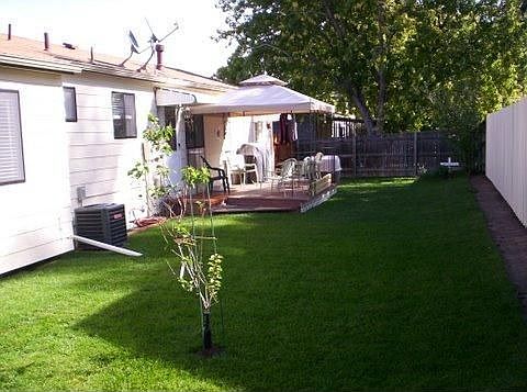 2-full backyard