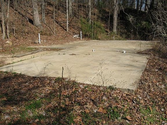 2nd image of 2606 Old Highway 27